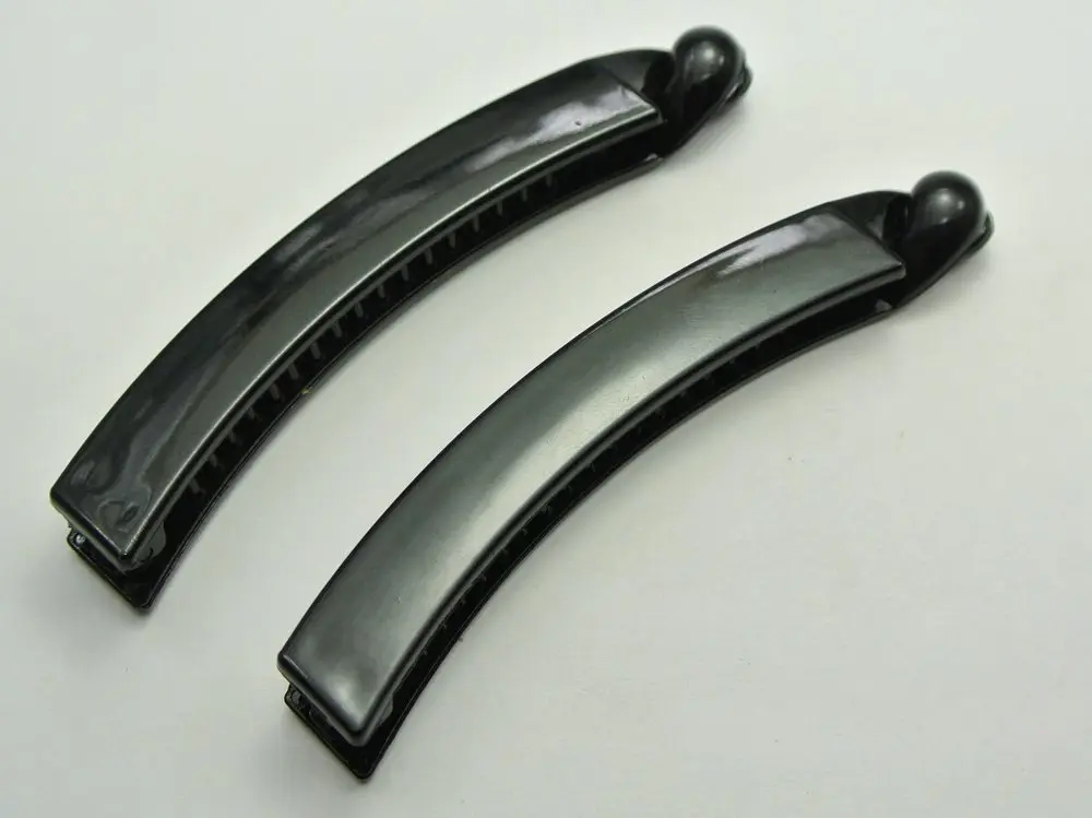 Pince à cheveux en plastique noir