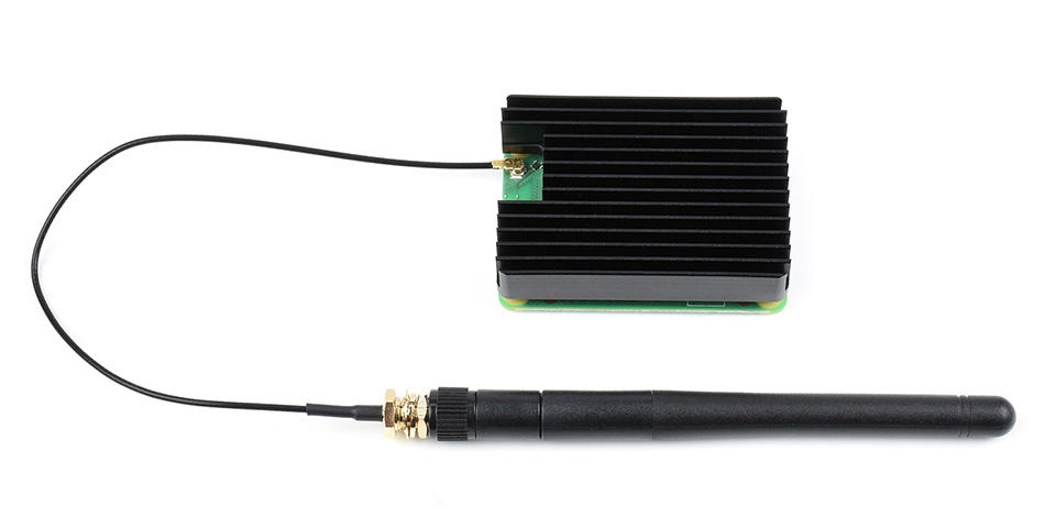 Dissipateur thermique avec encoche d'antenne